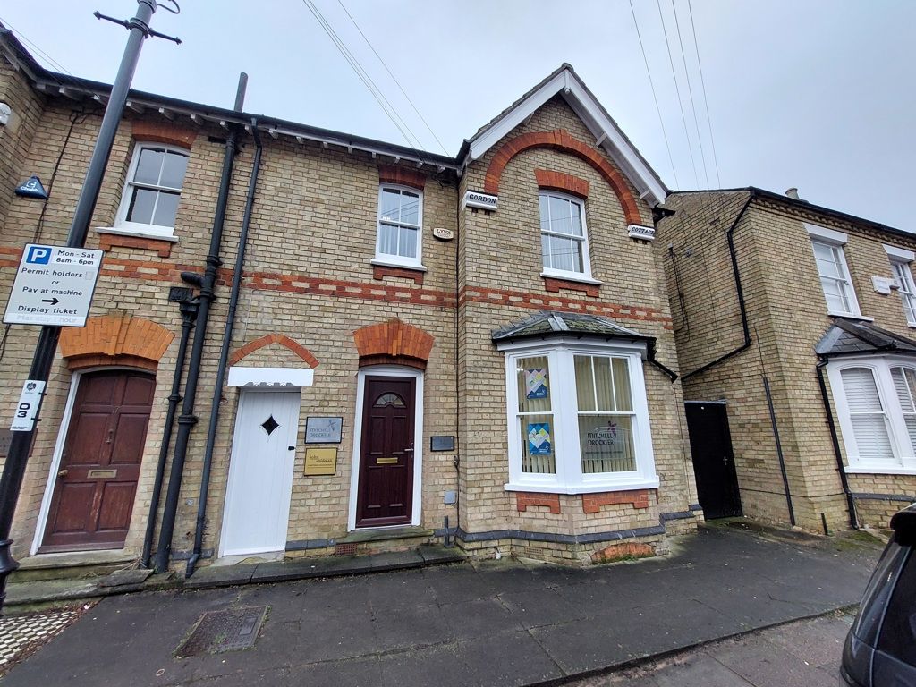 Property photo 1 of 7 Photo 5