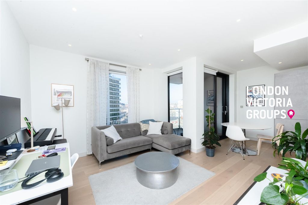 Property photo 2 of 14 1-6643.Jpg