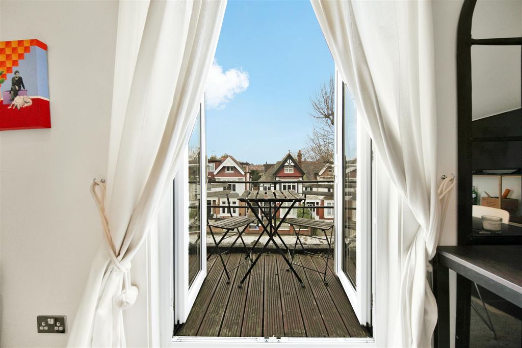 Property photo 3 of 15 Balcony