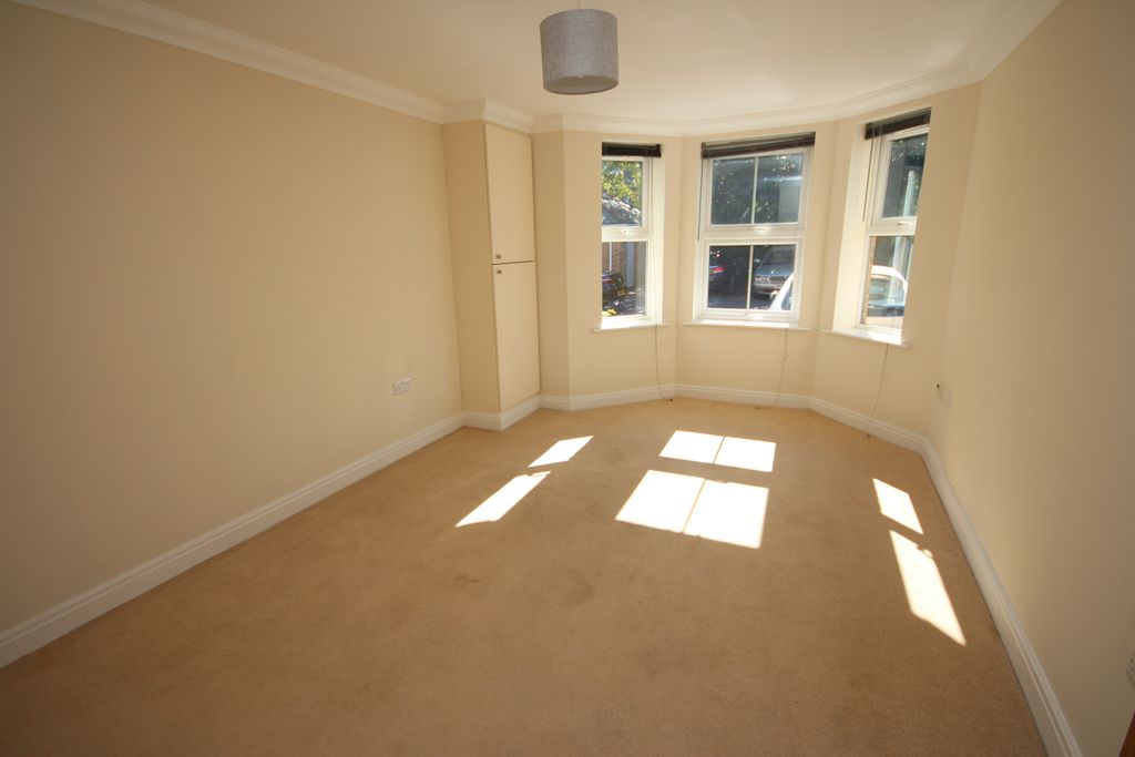 Property photo 3 of 7 Img_3911