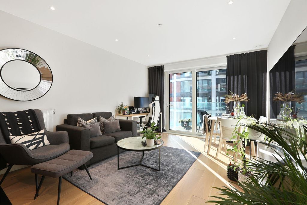 Property photo 2 of 11 -CD1Yl8G.Jpeg