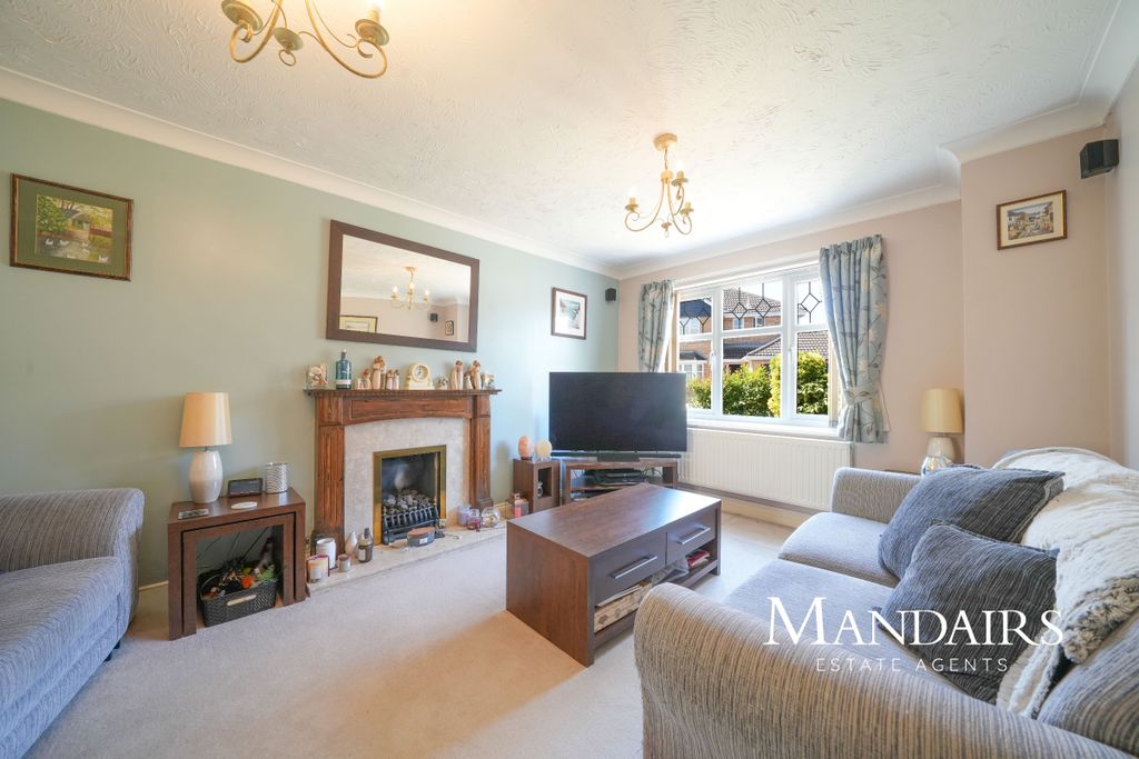 Property photo 3 of 37