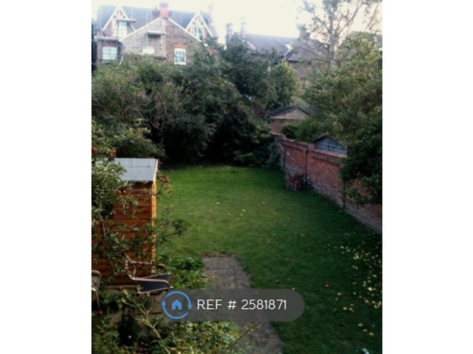 Property photo 2 of 10 Garden
