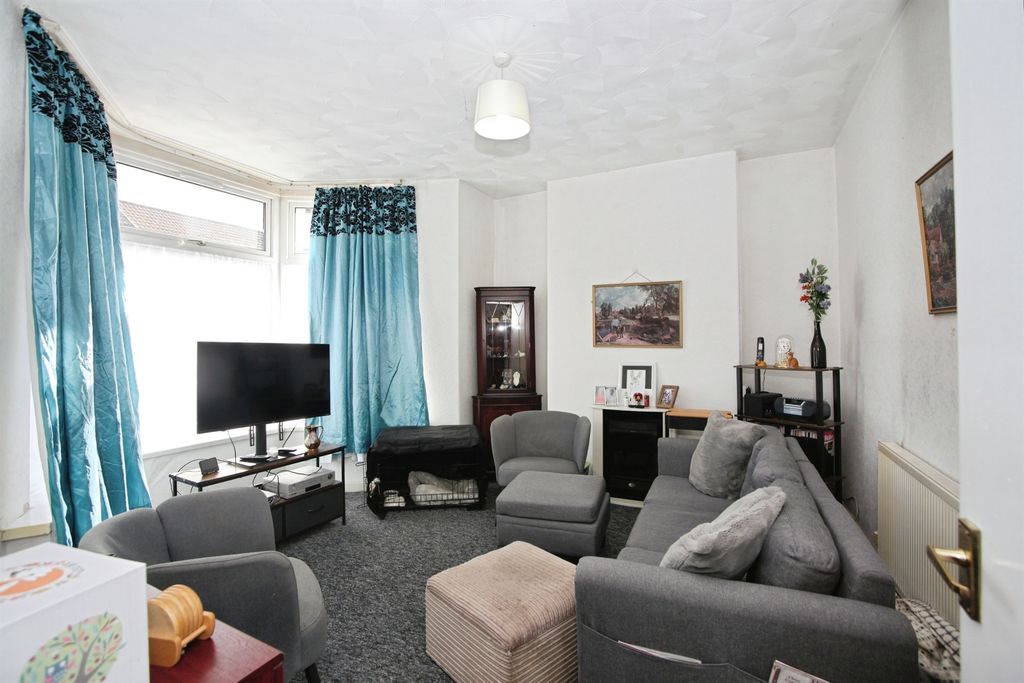 Property photo 2 of 15