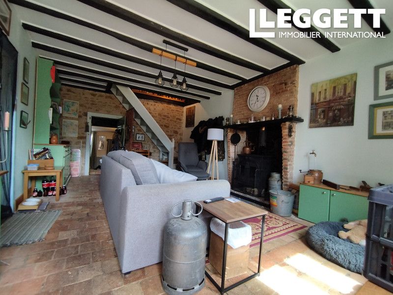 Property photo 2 of 10