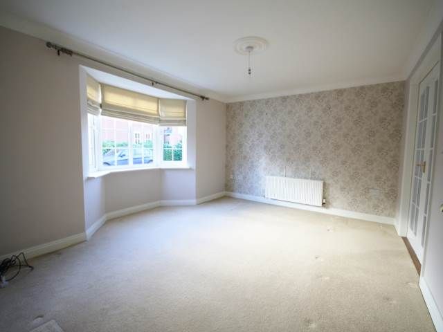 Property photo 3 of 12 Living Room