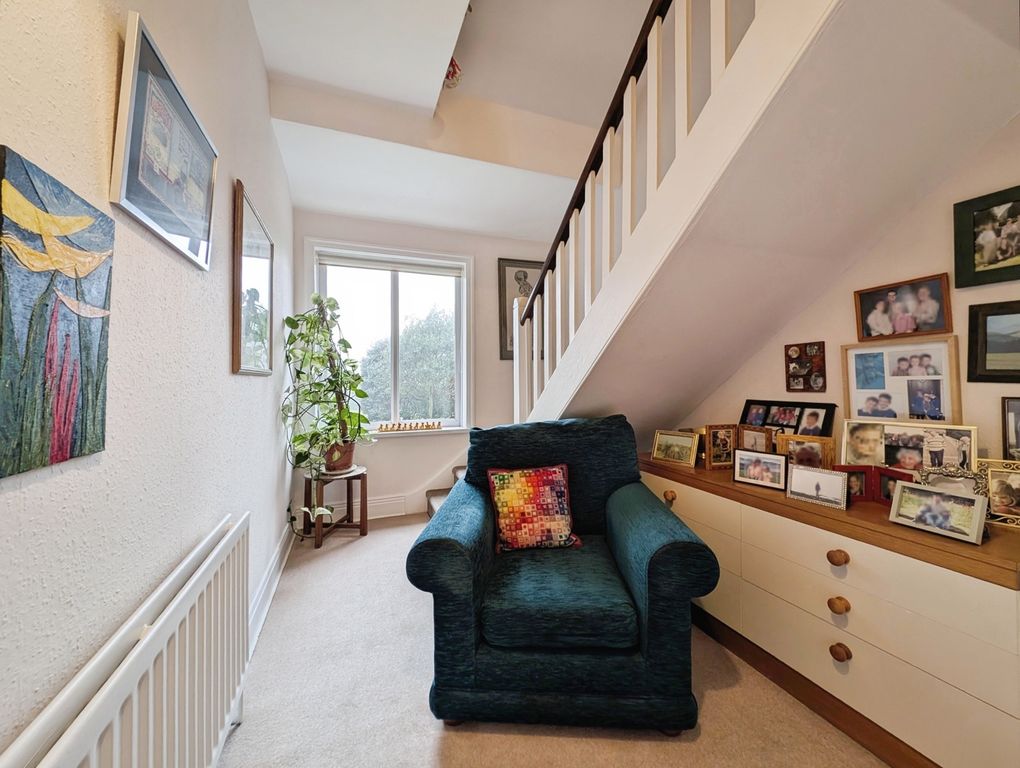 Property photo 3 of 33 Pbox-Img.Jpg