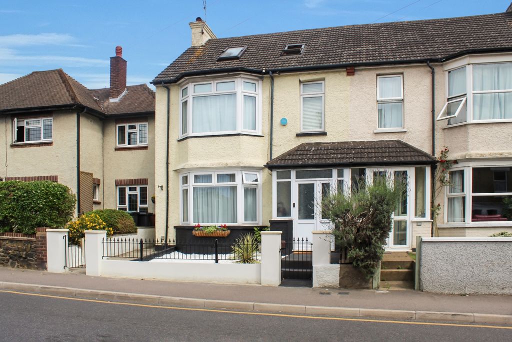 Property photo 1 of 18 Frontal - Ewemove Ebbsfleet Valley