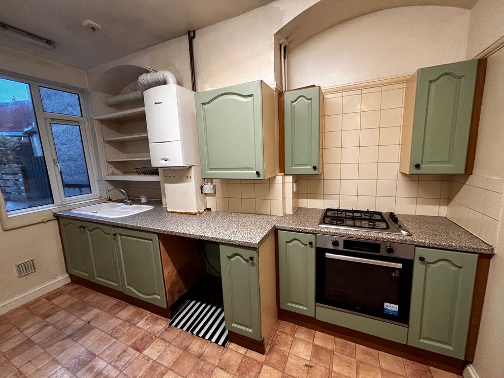 Property photo 2 of 6