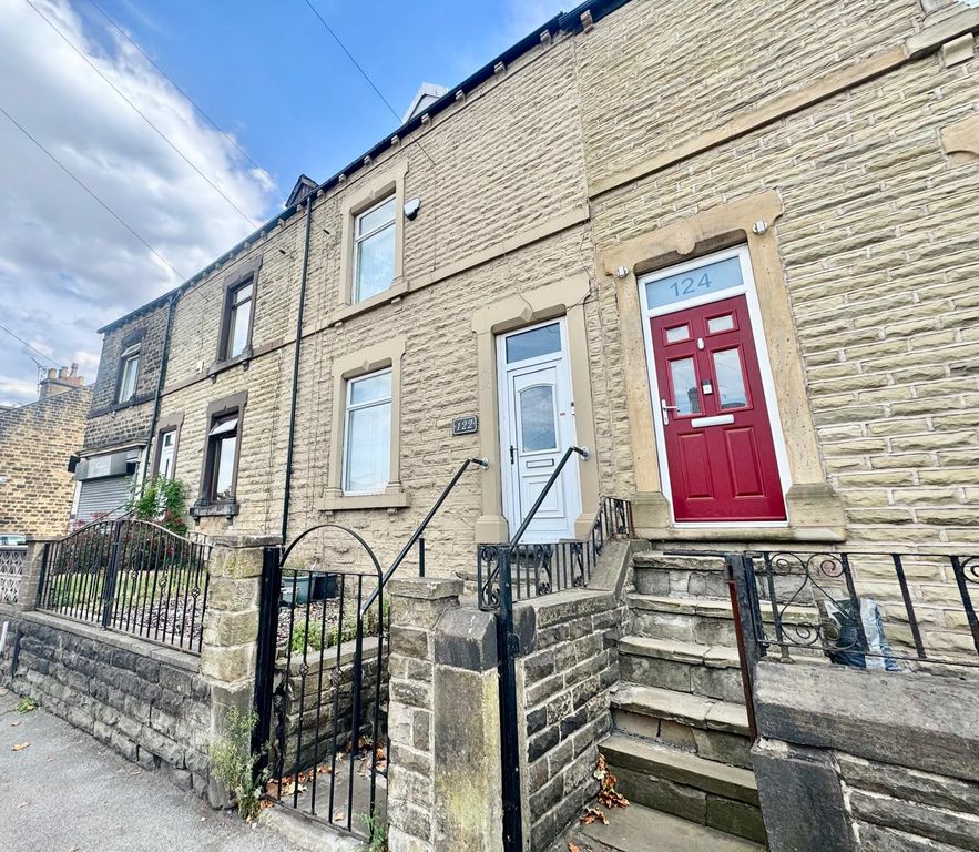 Property photo 1 of 17 3-Bedroom Property – Park Road, Barnsley, S70 1Qp