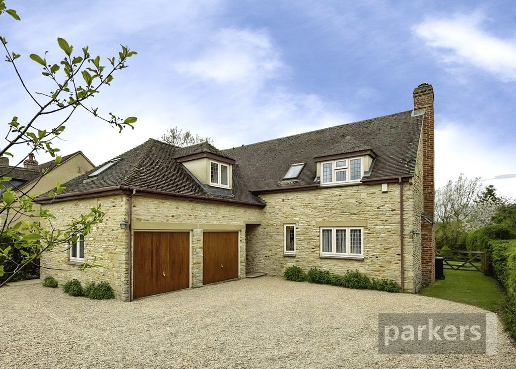 Property photo 1 of 47 Front External