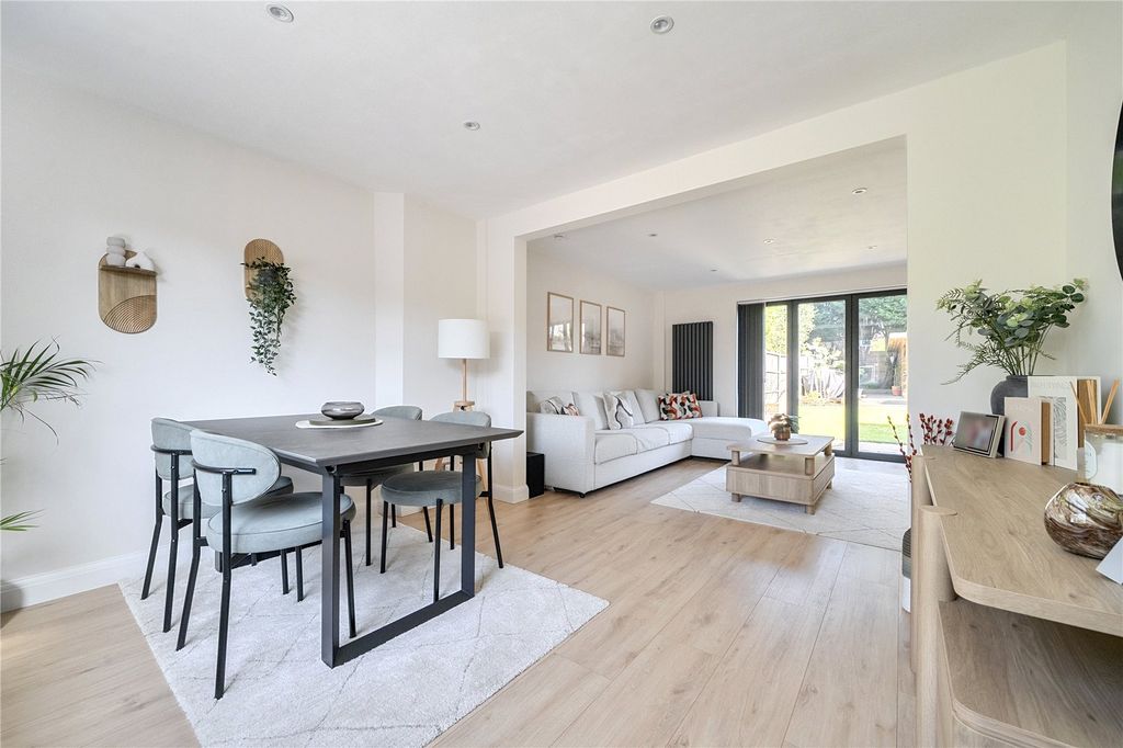 Property photo 2 of 11 Picture No. 38