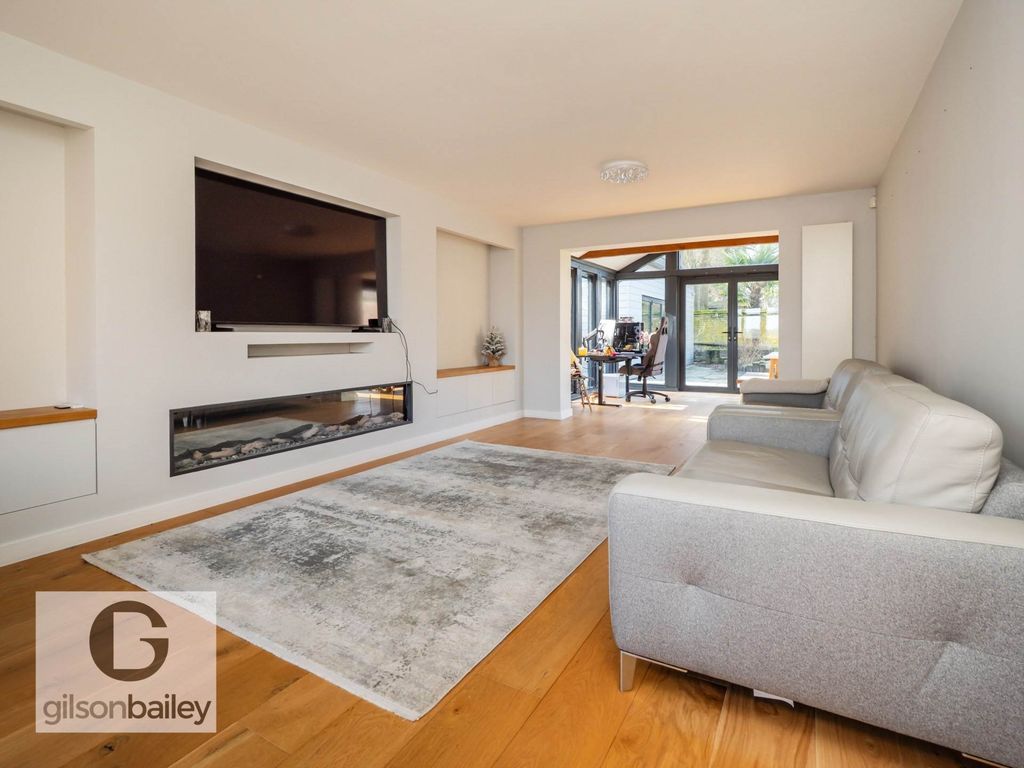 Property photo 2 of 41