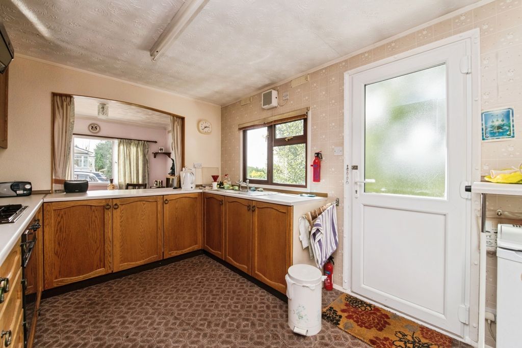 Property photo 3 of 22 Pbox-Img.Jpg