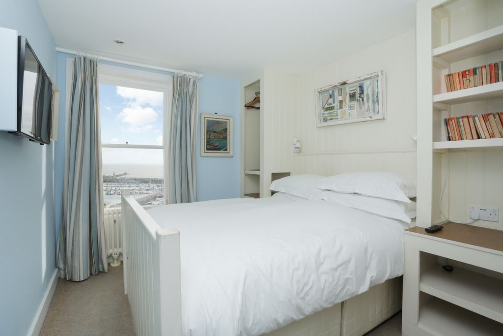 Additional image 13 of 6 bed terraced house for saleNelson Crescent, Ramsgate CT11