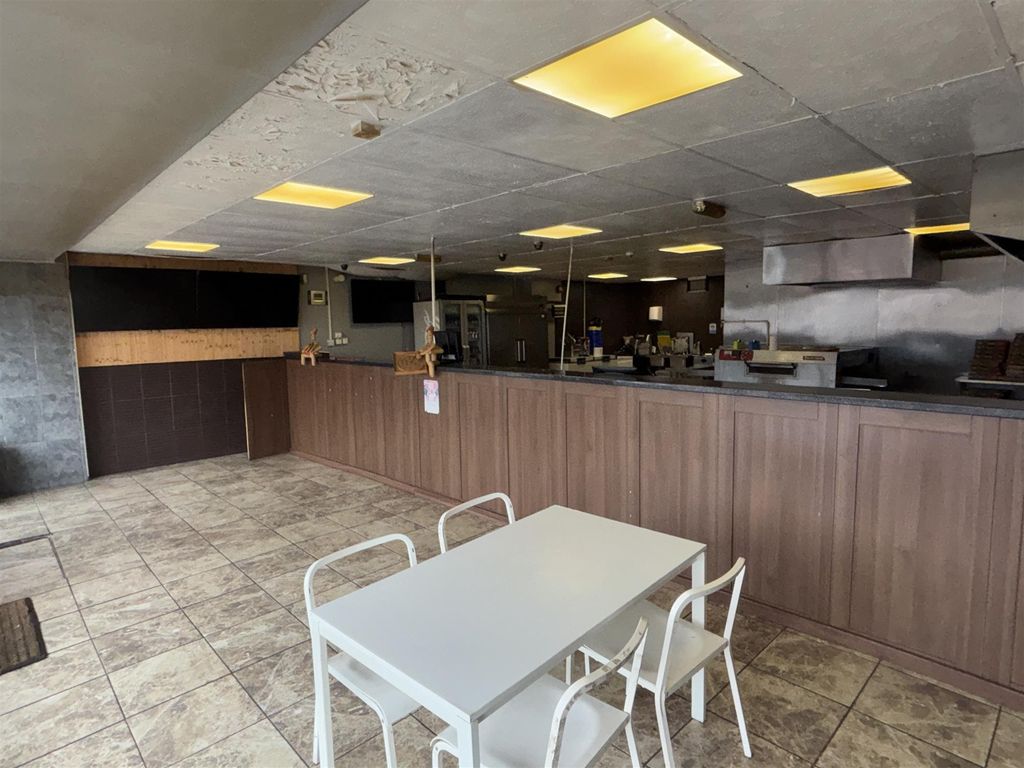 Property photo 2 of 11 Photo 1