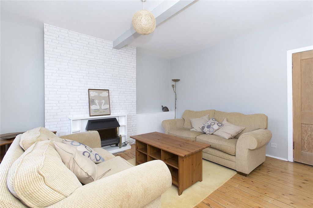 Property photo 3 of 10 Photo 3