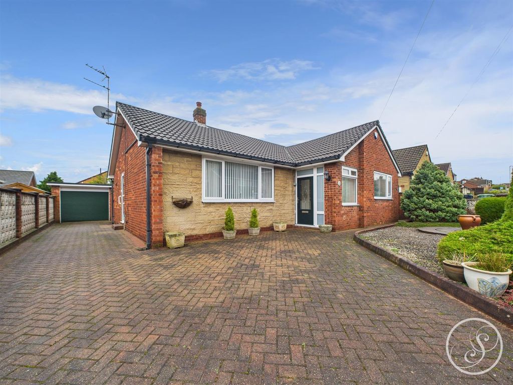 Property photo 1 of 15 External