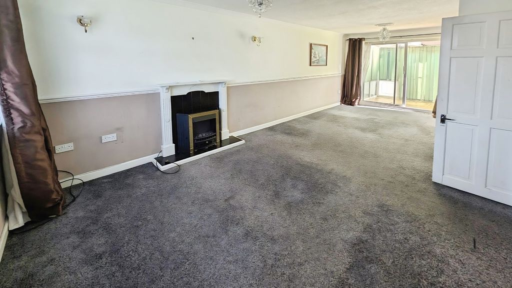 Property photo 3 of 14 Pbox-Img.Jpg