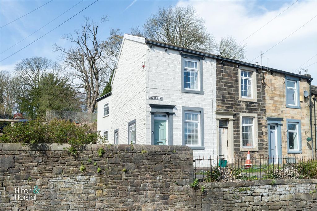 Property photo 1 of 17 Church Street