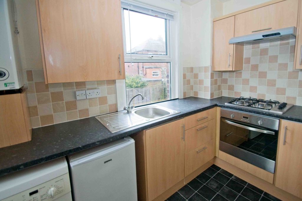 Property photo 3 of 8 Picture No. 04