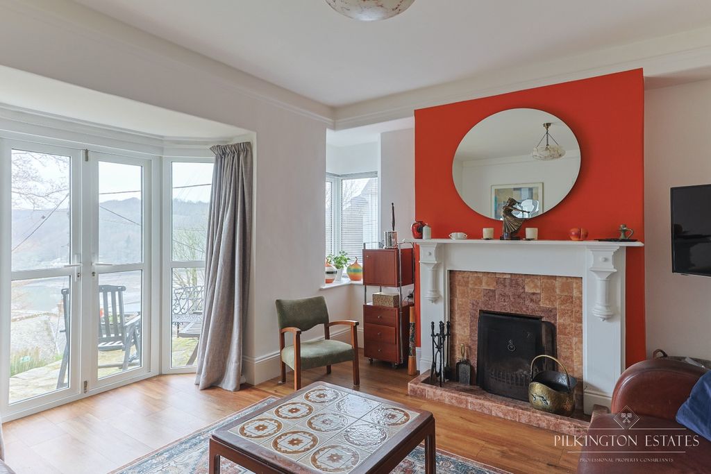 Property photo 3 of 31 4889134