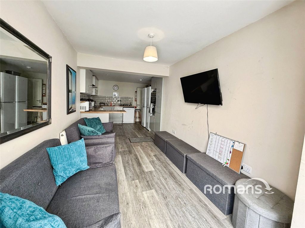 Property photo 3 of 7 Picture No. 05