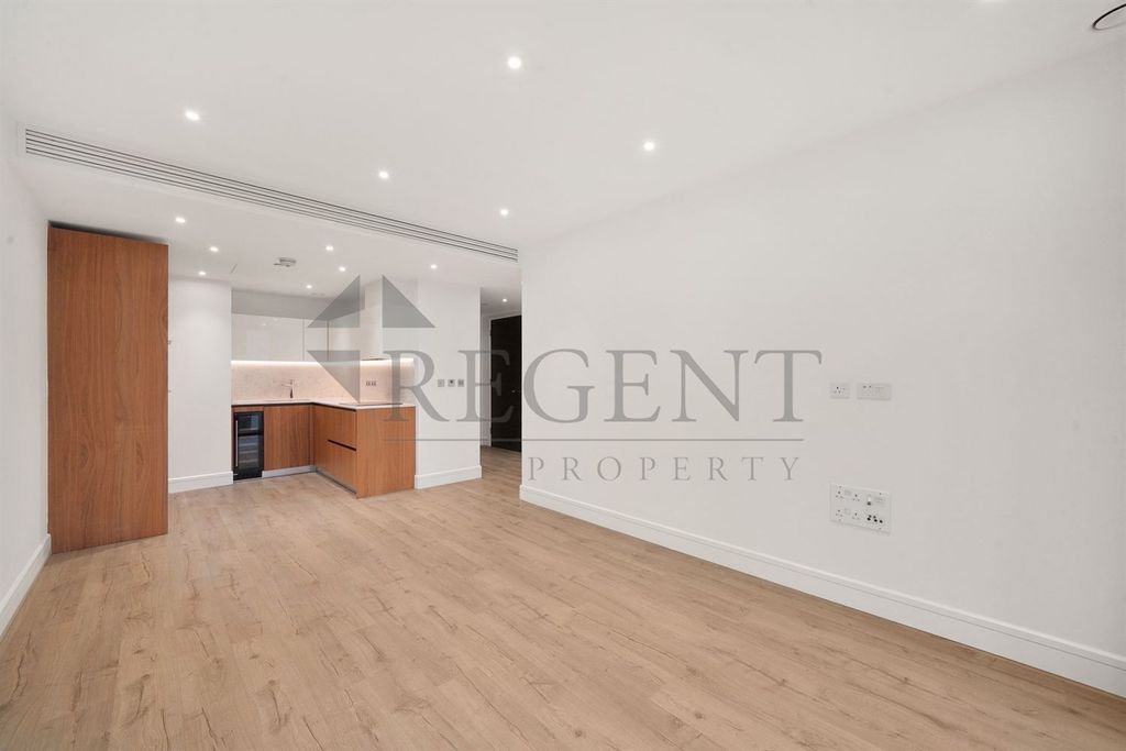 Property photo 3 of 21 Open Plan
