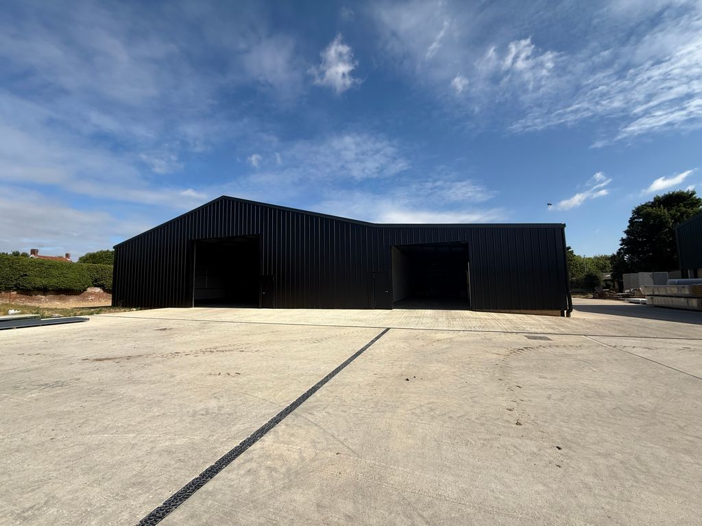 Property photo 1 of 7