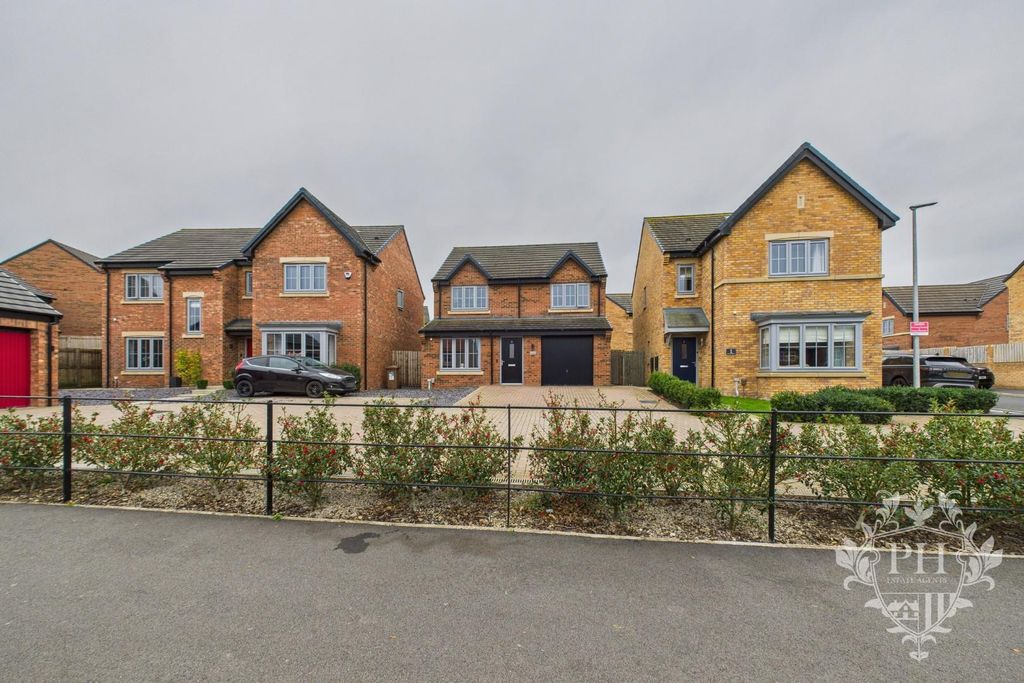 Property photo 1 of 24 Cam02002G0-Pr0211-Still025.Jpg