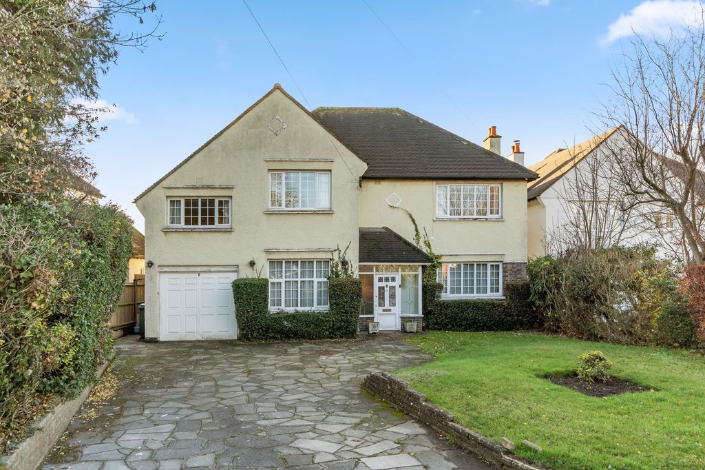 Property photo 1 of 16