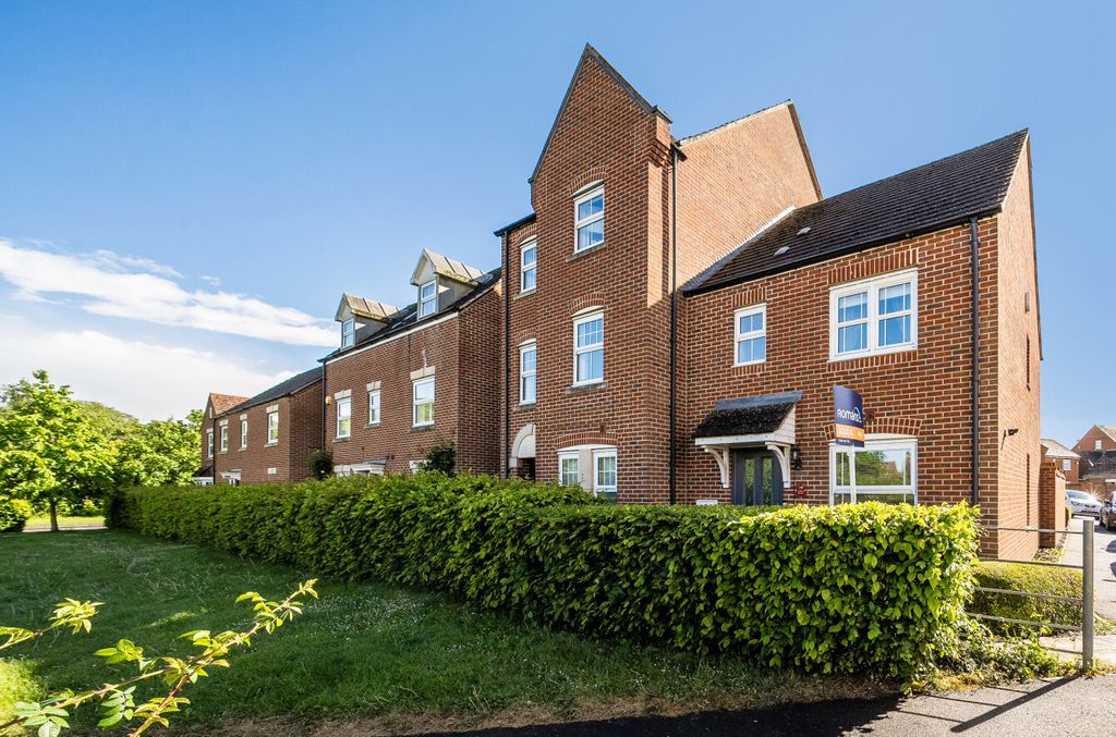 Property photo 1 of 19 1-6A052d1d28Adb-1...