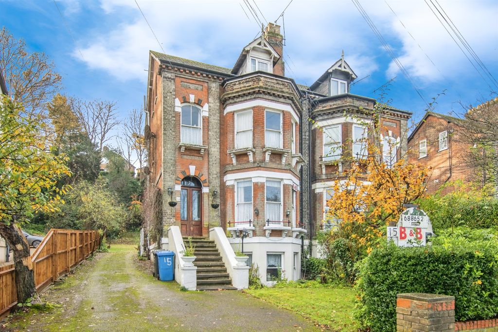 Property photo 1 of 16