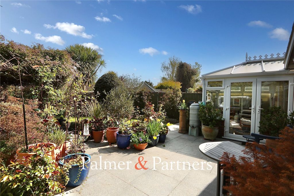 Property photo 3 of 31 Picture No. 32