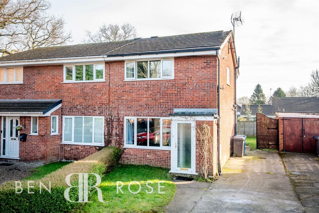 Property photo 1 of 16 Front External