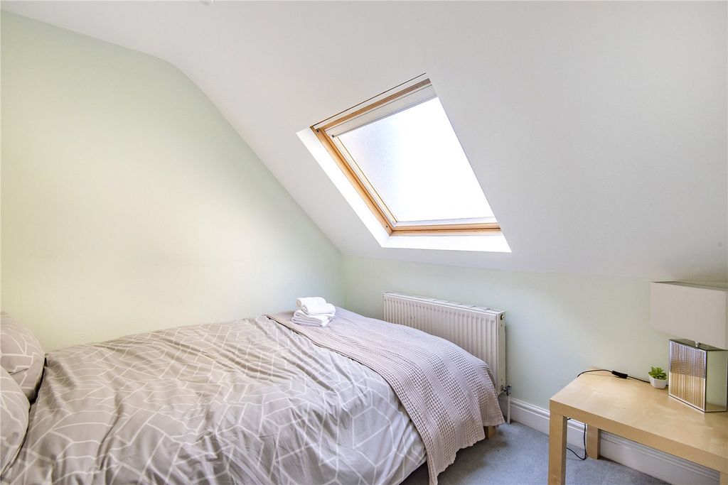 Property photo 3 of 6 Picture No. 20