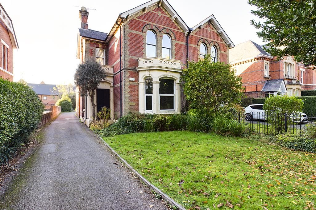 Property photo 1 of 9