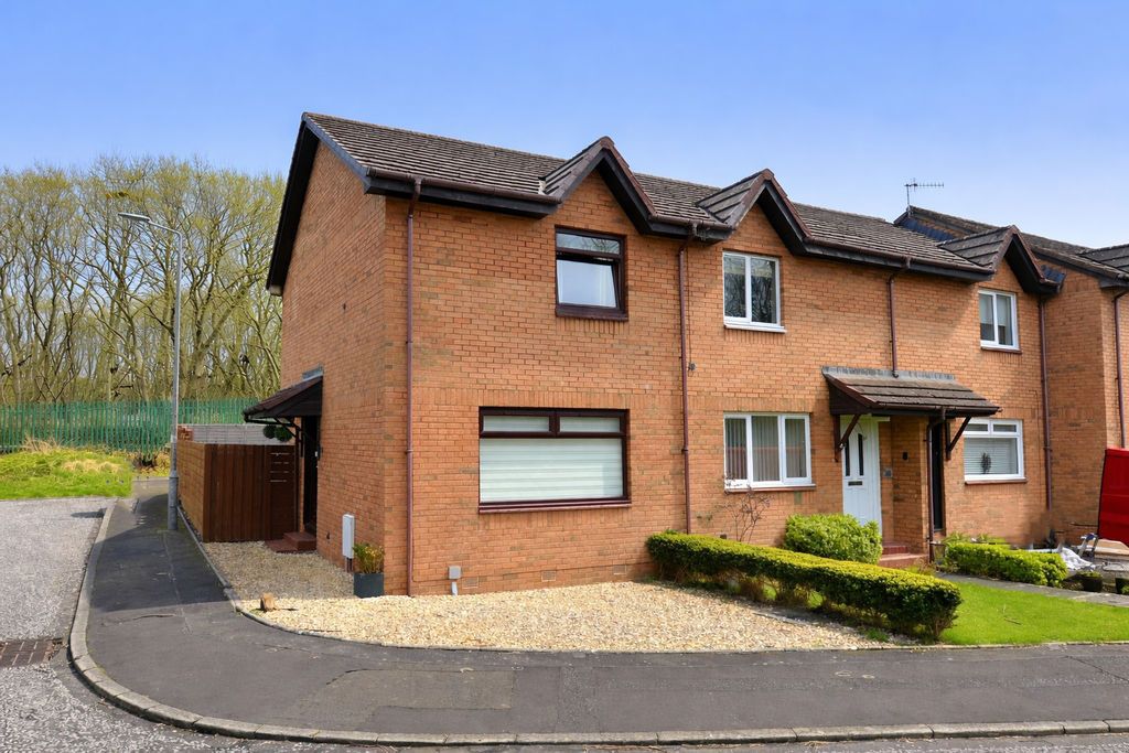 Property photo 1 of 16 Photo 17