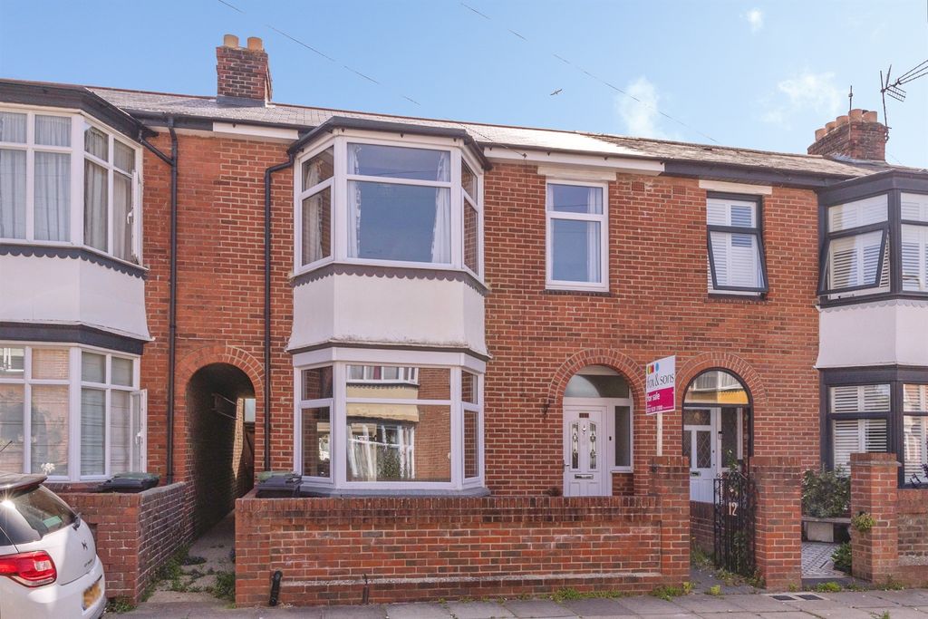 Property photo 1 of 11