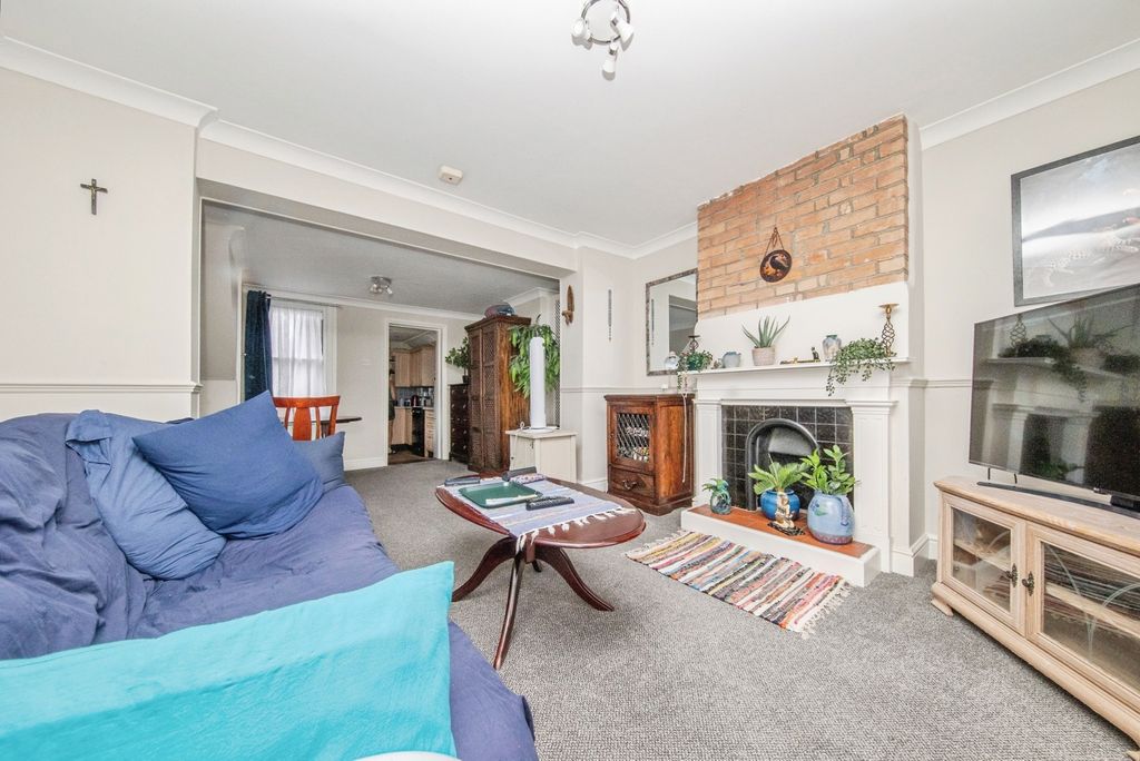 Property photo 2 of 15 Pbox-Img.Jpg
