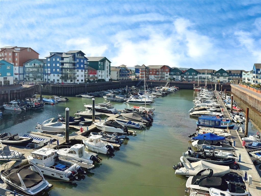 Property photo 1 of 11 View