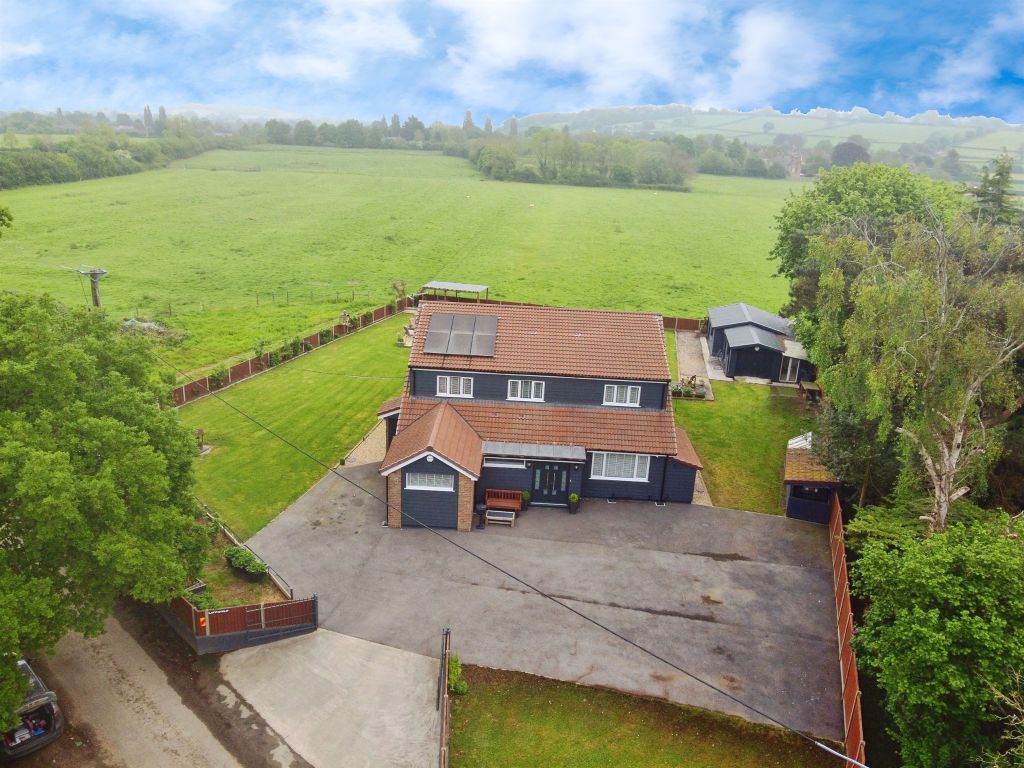 Property photo 1 of 32