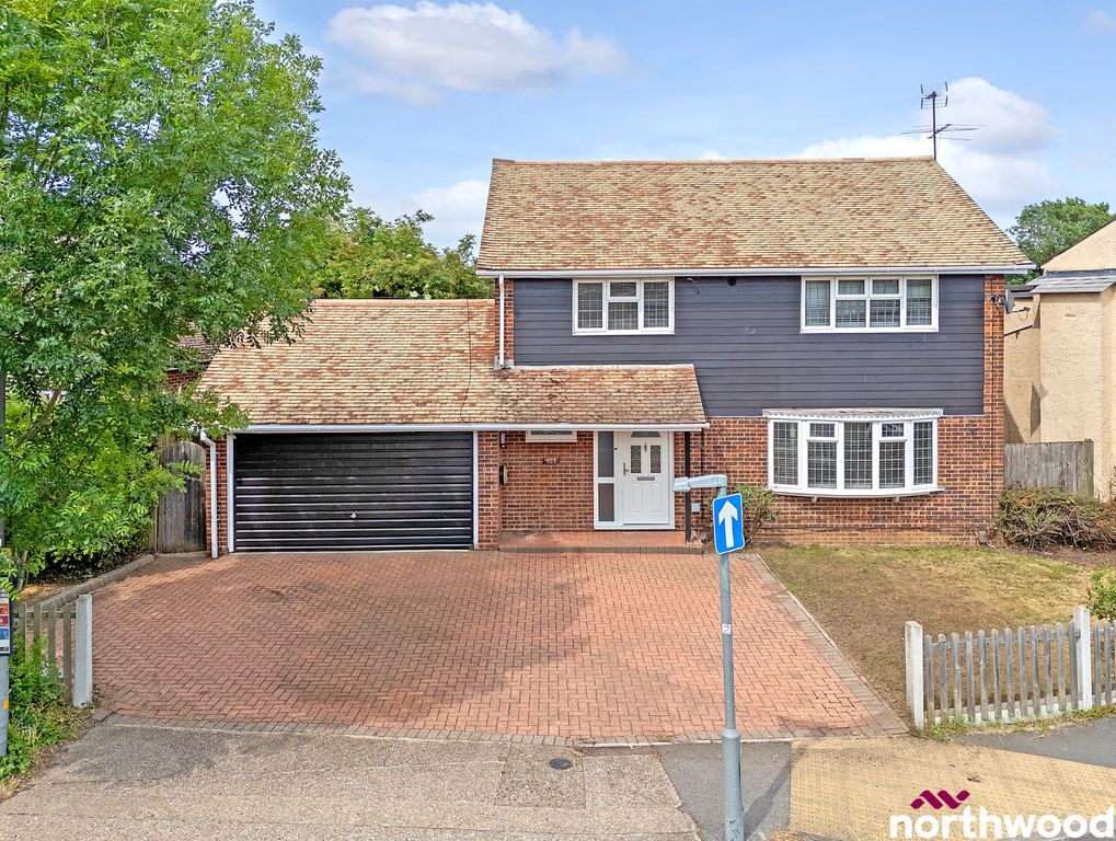 Property photo 3 of 26