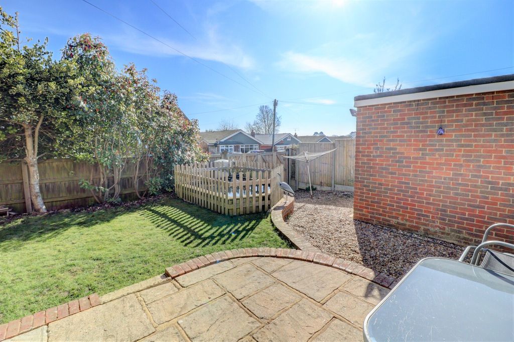 Property photo 3 of 11 Picture No. 24