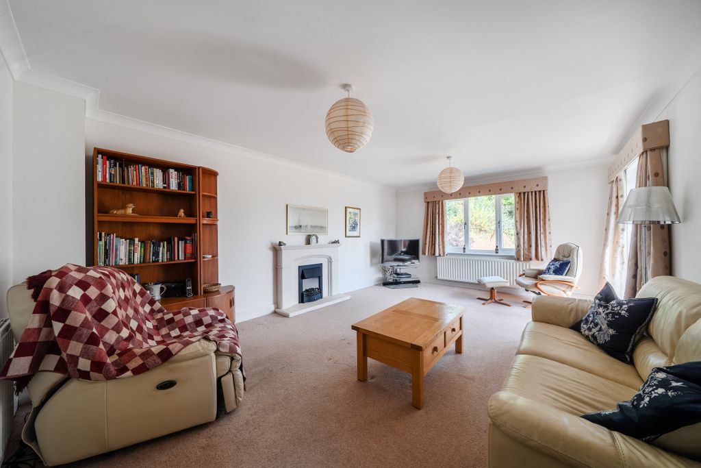 Property photo 3 of 8 1493631-1-6A61F090E8Bf6