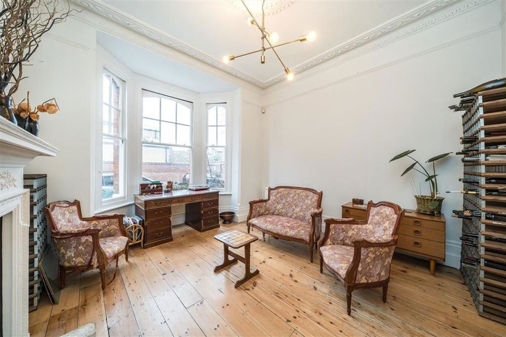 Property photo 2 of 7