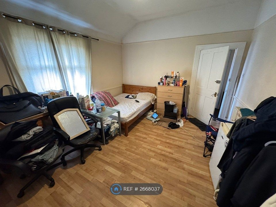 Property photo 1 of 4