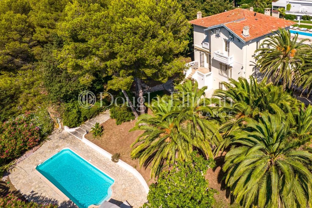 Property photo 1 of 7 Antibes - Superb Renovated Belle Epoque Villa