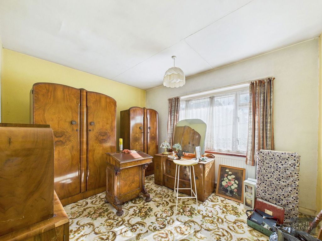 Property photo 3 of 16