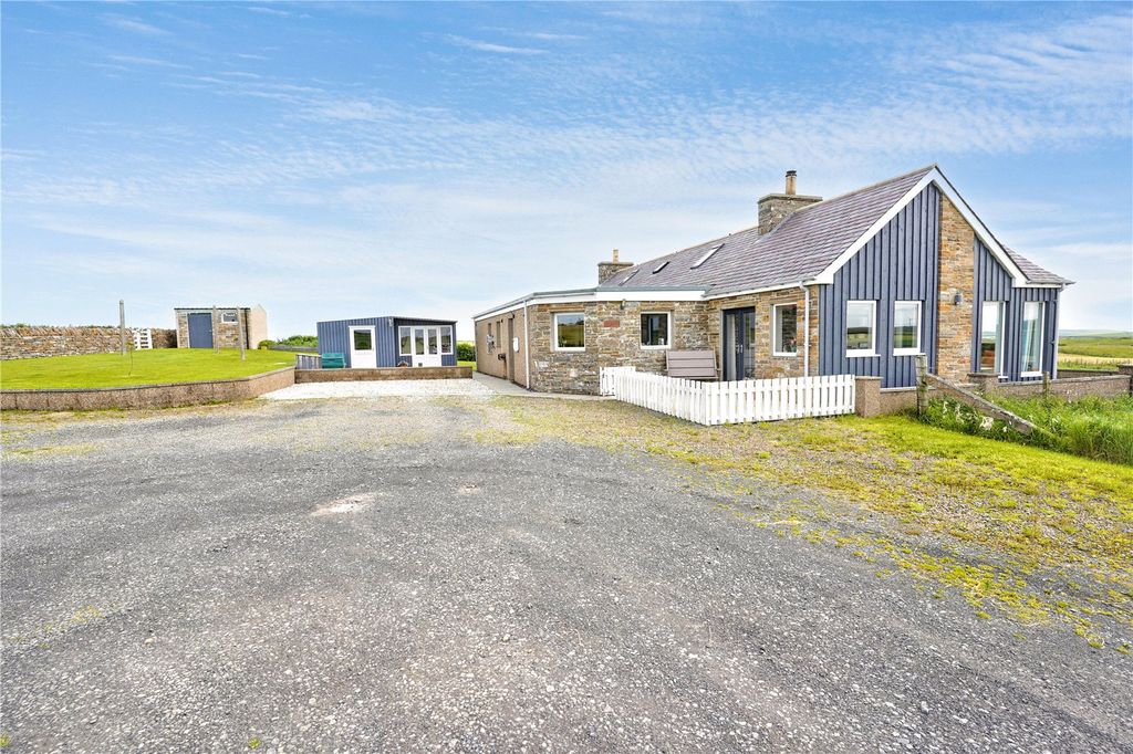 Property photo 2 of 44 The Round